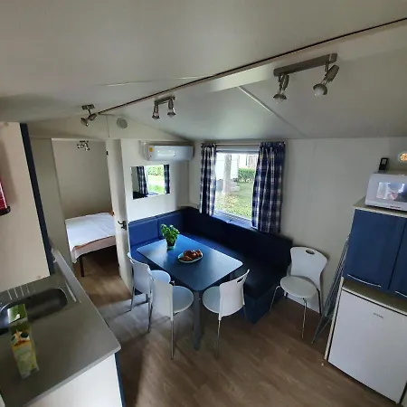 Campsite Naturexpert Mobilhazak-fuered *