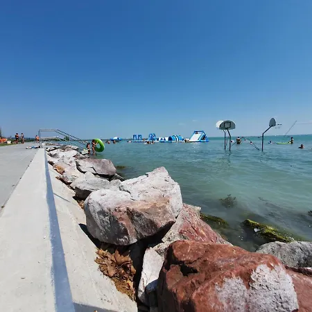Naturexpert Mobilhazak-fuered Campsite Balatonfured
