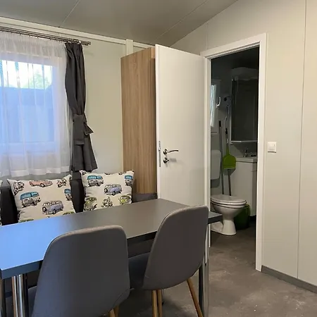 Naturexpert Mobilhazak-fuered Campsite *