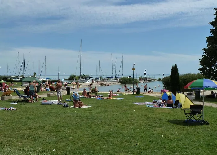 אתר קמפינג Naturexpert Mobilhazak-fuered